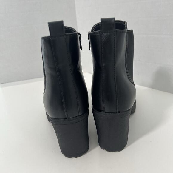 Moda Chics Black Booties Size 8 Chunky Heel Lug Sole Biker Fleece Lined - Picture 8 of 13